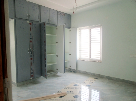2) Li Id 403 - Childrens Bedroom.jpg